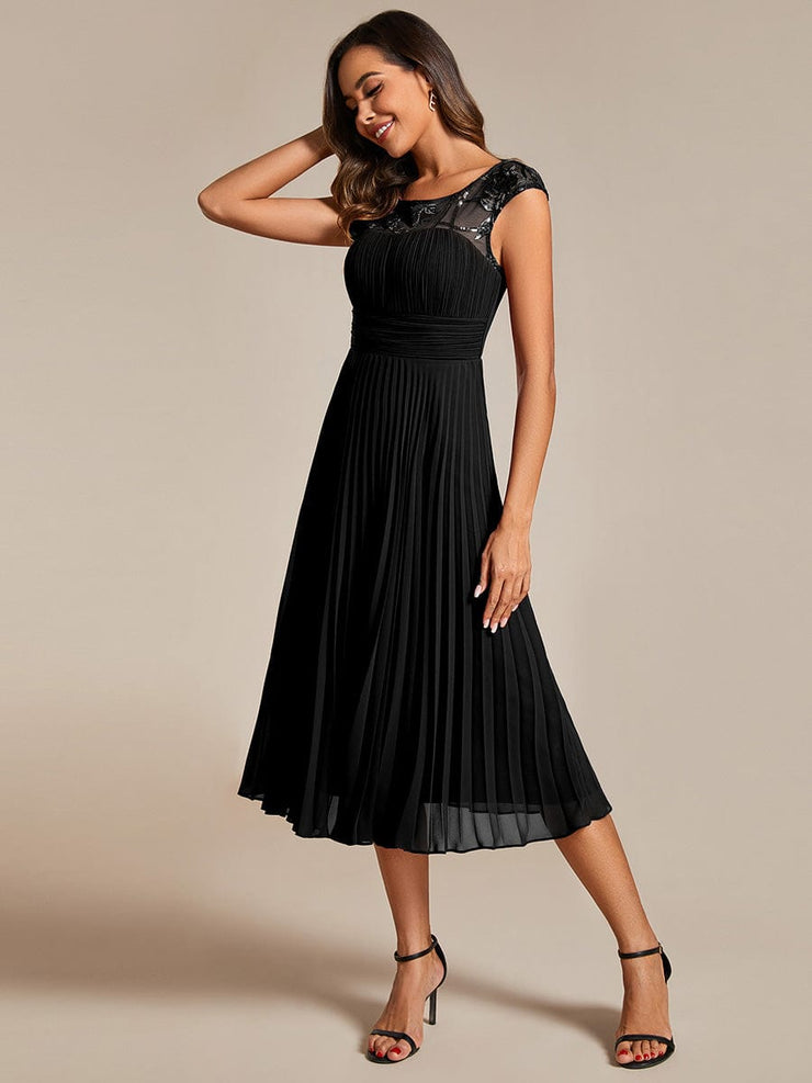 Cap Sleeves Chiffon A-Line Wedding Guest Dress with Pleats and Round Neckline