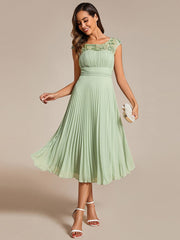 Cap Sleeves Chiffon A-Line Wedding Guest Dress with Pleats and Round Neckline