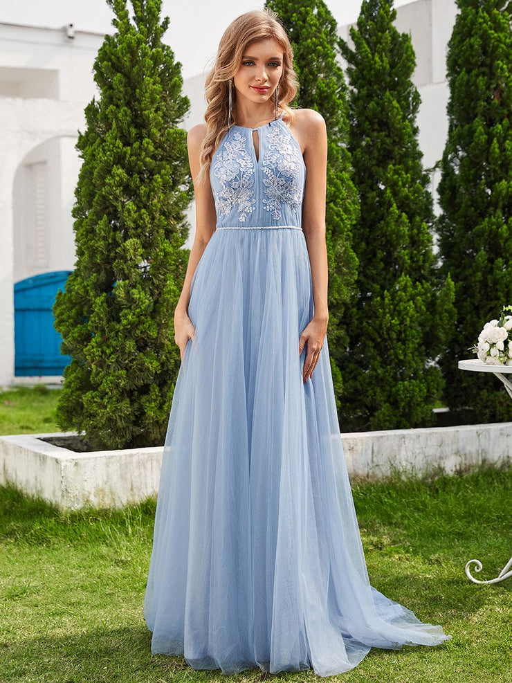 Halter Neck A-Line Tulle Wedding Dress with Applique