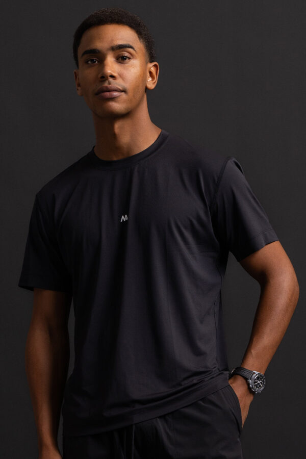 active tee black